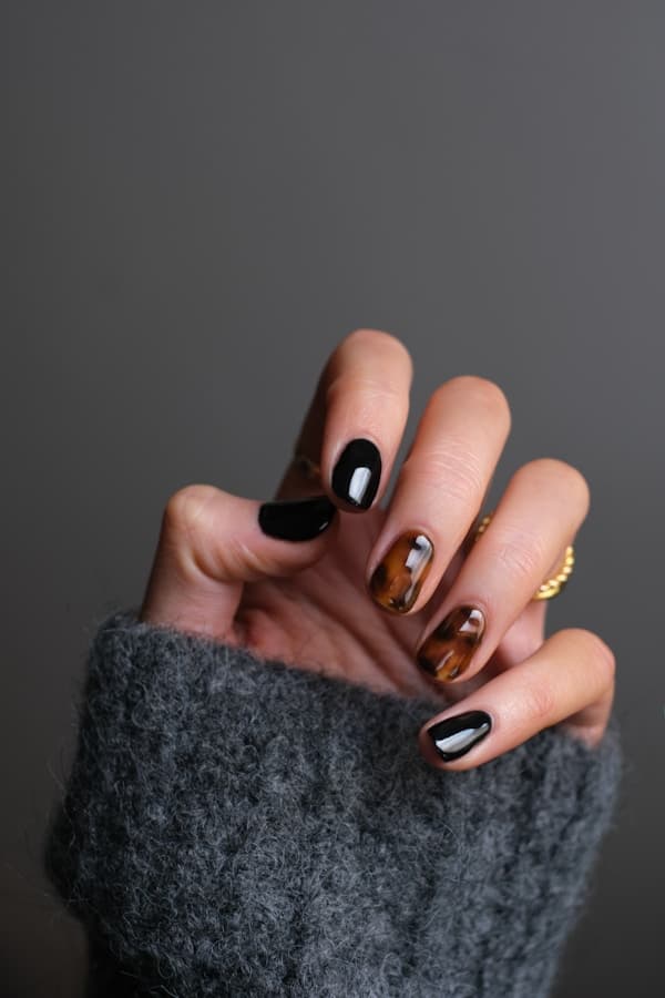 Damaged Nail Repair Gel
